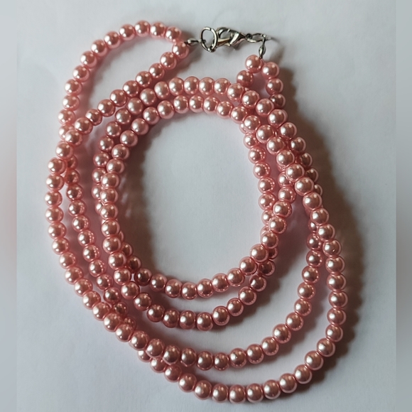 Kissaka Twisted Pearl Magnetic Closure Dual Strand Pink Necklace Set of 2 Barbie - Picture 4 of 11